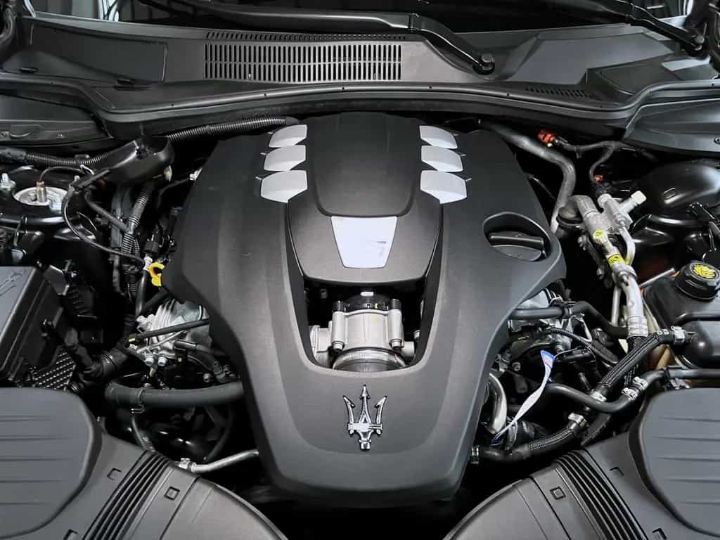 Maserati Quattroporte GT 10/2022-photo-16