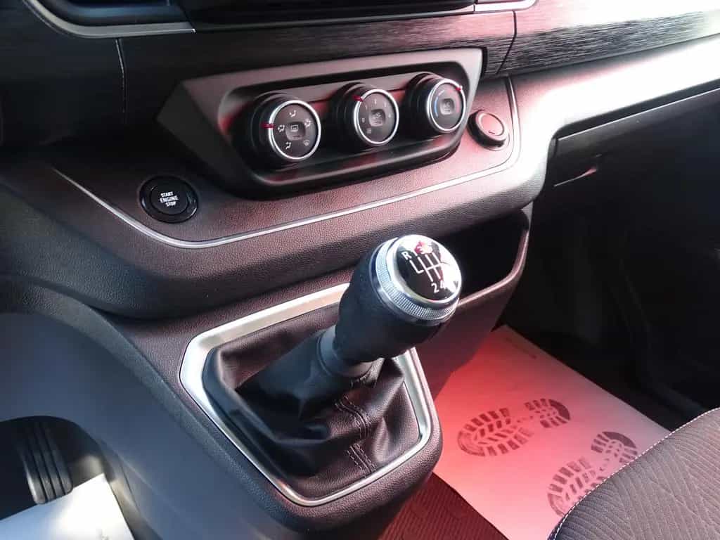 Nissan NV300 L1H1 2,8t N-CONNECTA / R-KAMERA /NAVI /LED 10/2021-photo-18