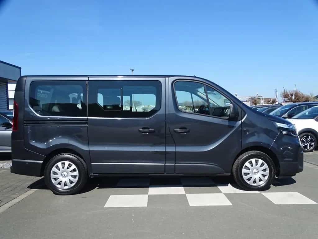 Nissan NV300 L1H1 2,8t N-CONNECTA / R-KAMERA /NAVI /LED 10/2021-photo-3