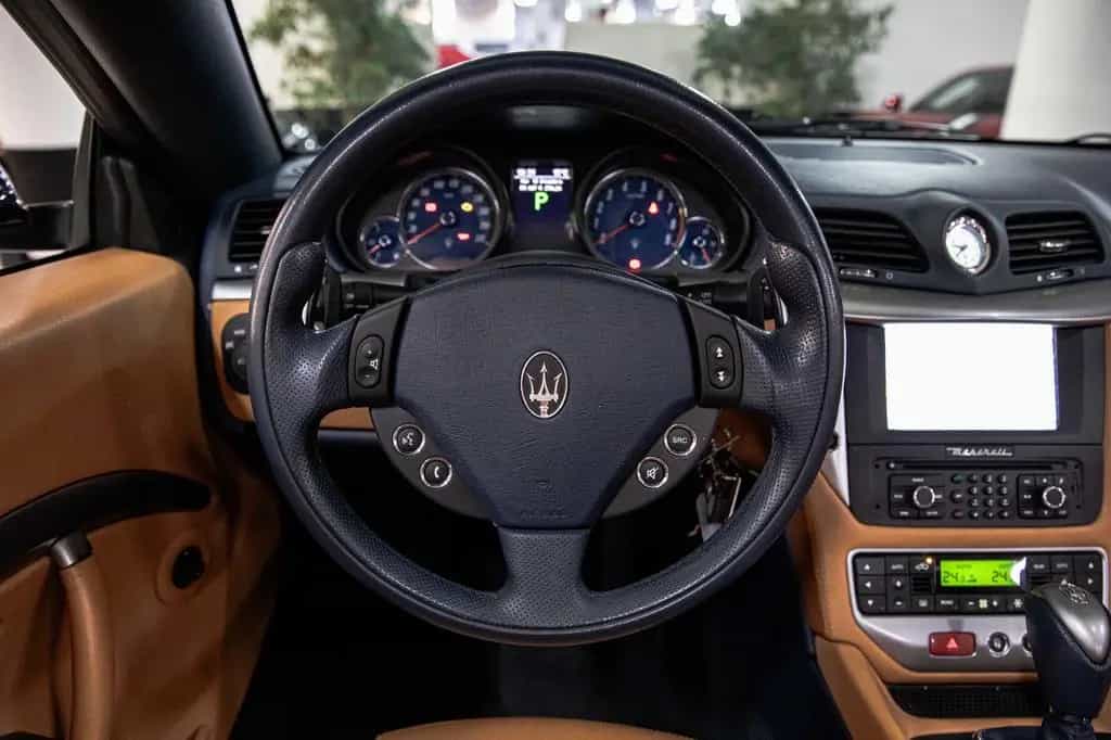 Maserati GranCabrio 4.7 V8 - Bose Surround - Park Assist 06/2010-photo-14