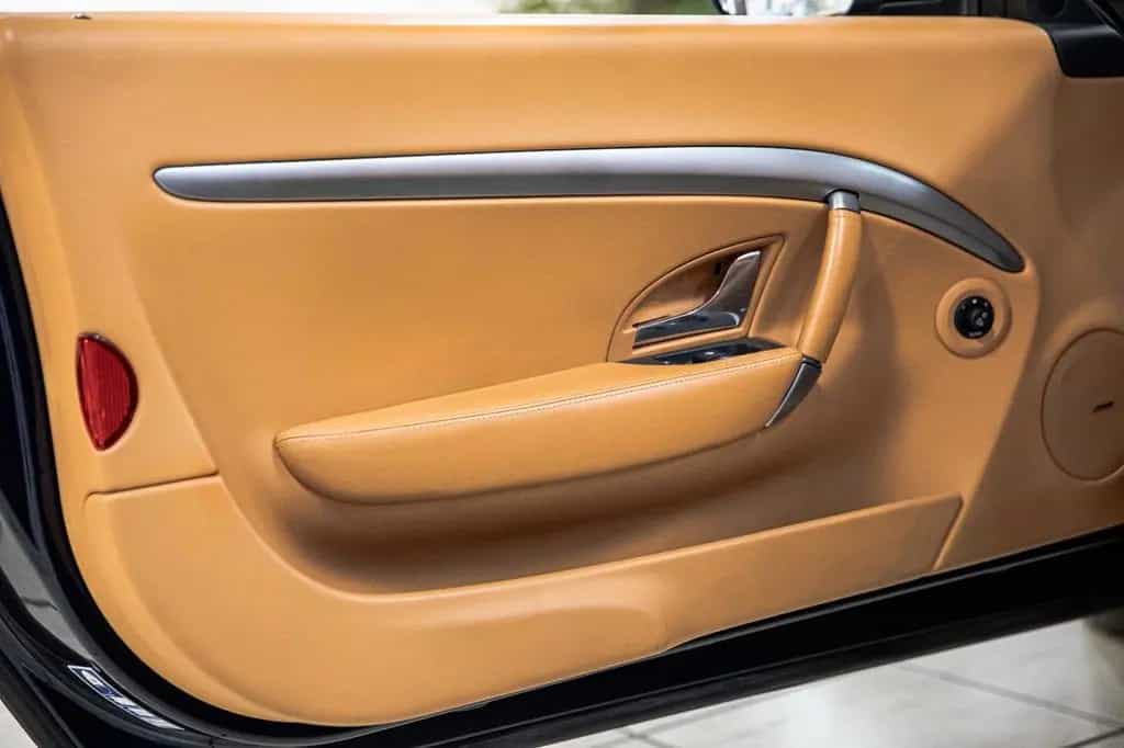 Maserati GranCabrio 4.7 V8 - Bose Surround - Park Assist 06/2010-photo-20
