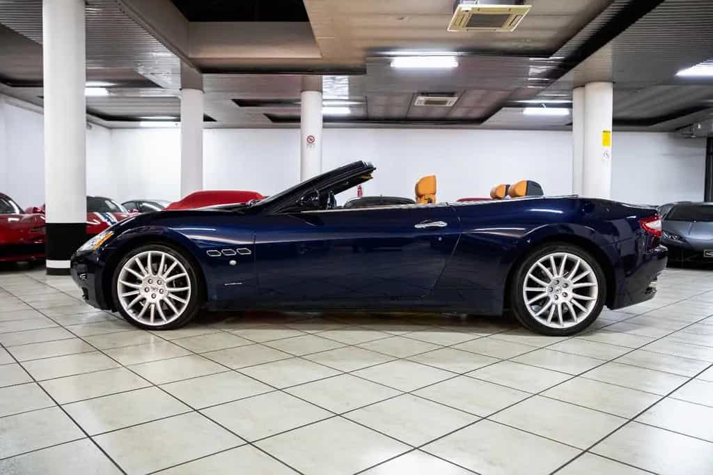 Maserati GranCabrio 4.7 V8 - Bose Surround - Park Assist 06/2010-photo-3