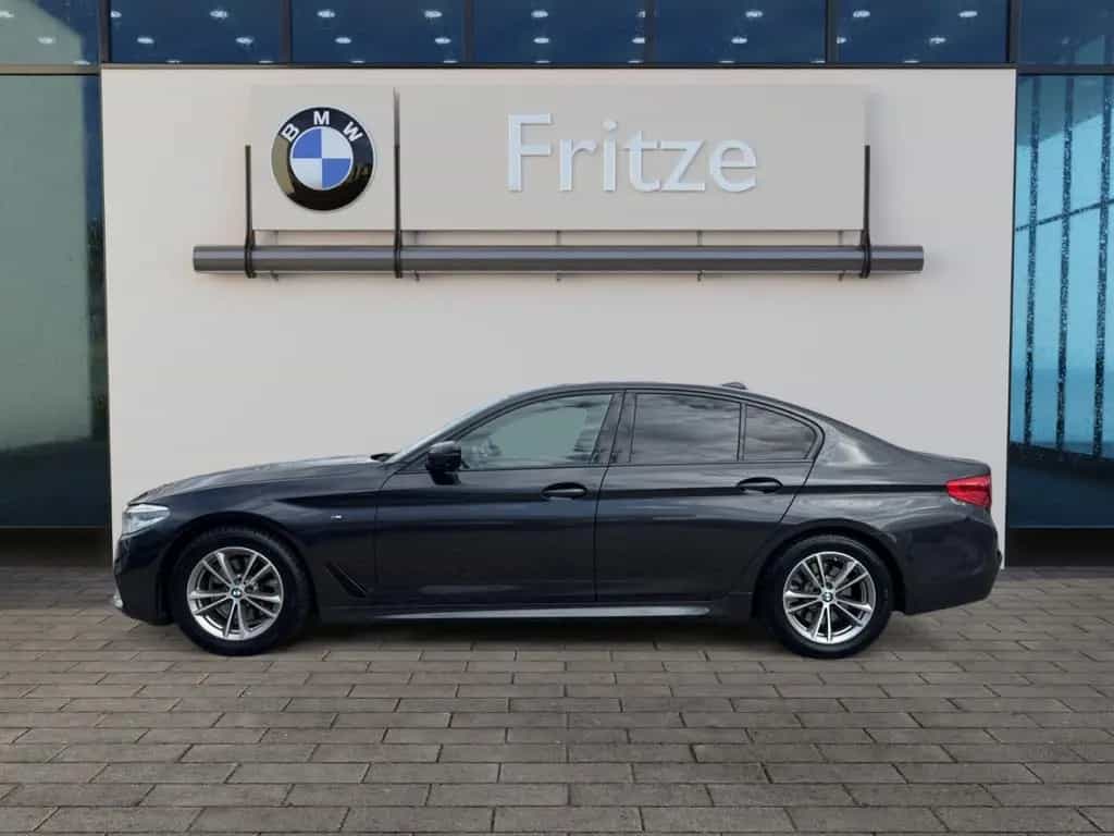 BMW 5 Series 520 d M-Sport Limousine HUD+Pano+ Memory+LED 02/2021-photo-1
