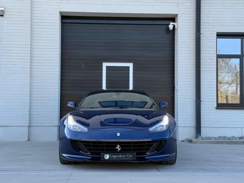 Ferrari GTC4Lusso 6.3 V12 DCT 01/2017-photo-0