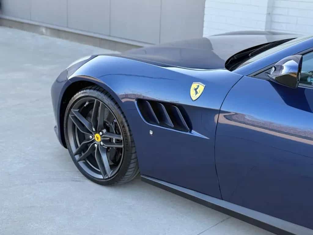 Ferrari GTC4Lusso 6.3 V12 DCT 01/2017-photo-11
