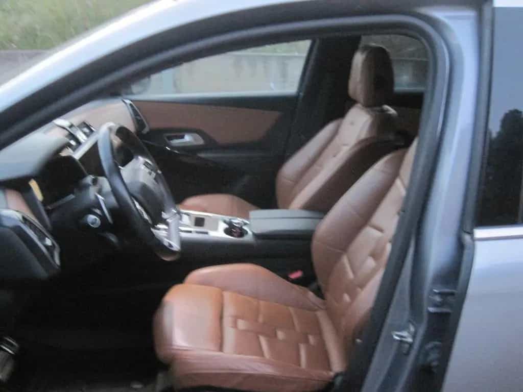 DS Automobiles DS7 (Crossback) Ds 7 Crossback 2.0 Blue Hdi 180 EAT8 OPERA 04/2020-photo-13