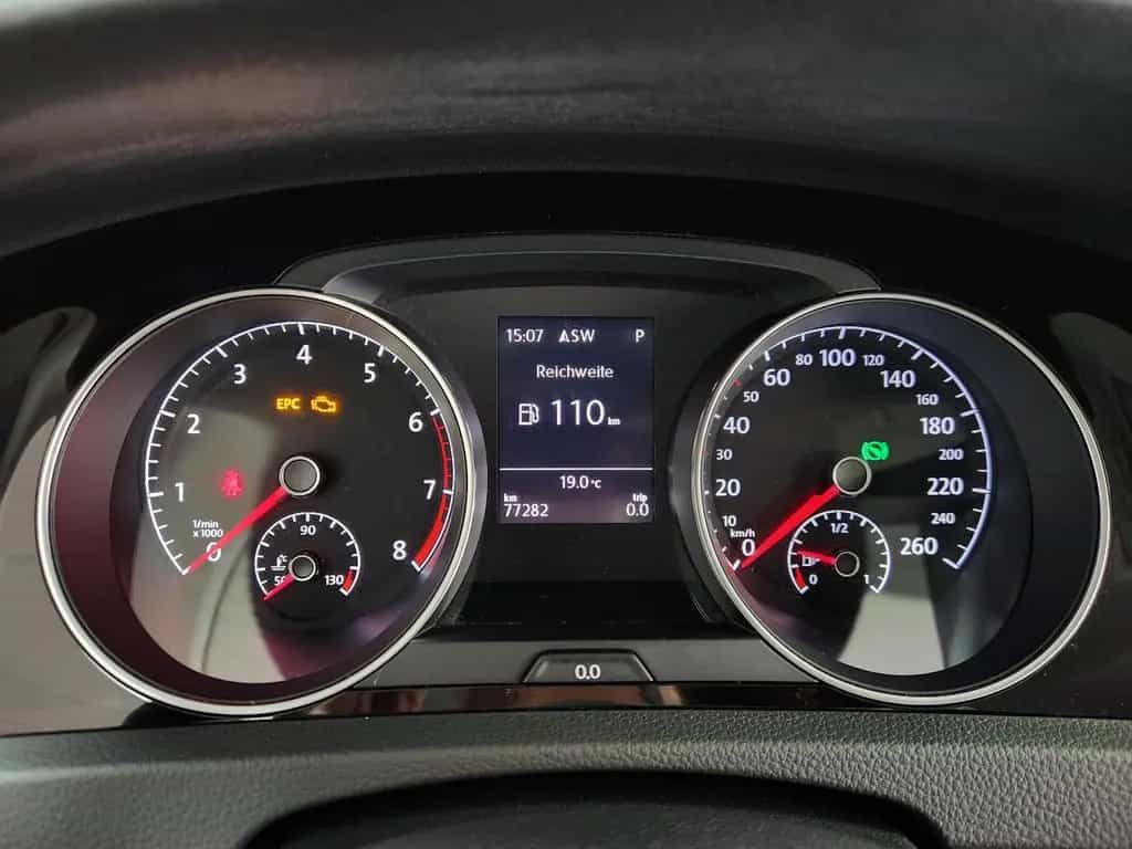 Volkswagen Golf Variant JOIN DSG ACC NAVI SHZ CarPlay M&S 04/2018-photo-10