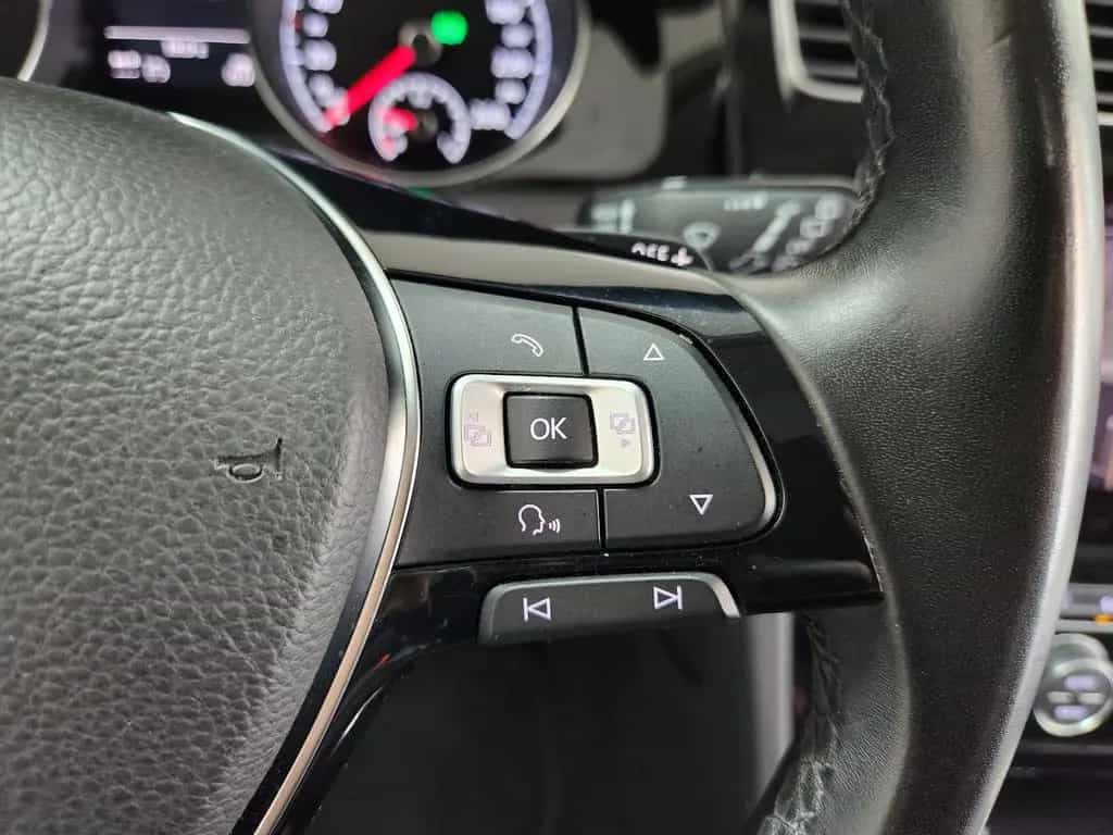 Volkswagen Golf Variant JOIN DSG ACC NAVI SHZ CarPlay M&S 04/2018-photo-14