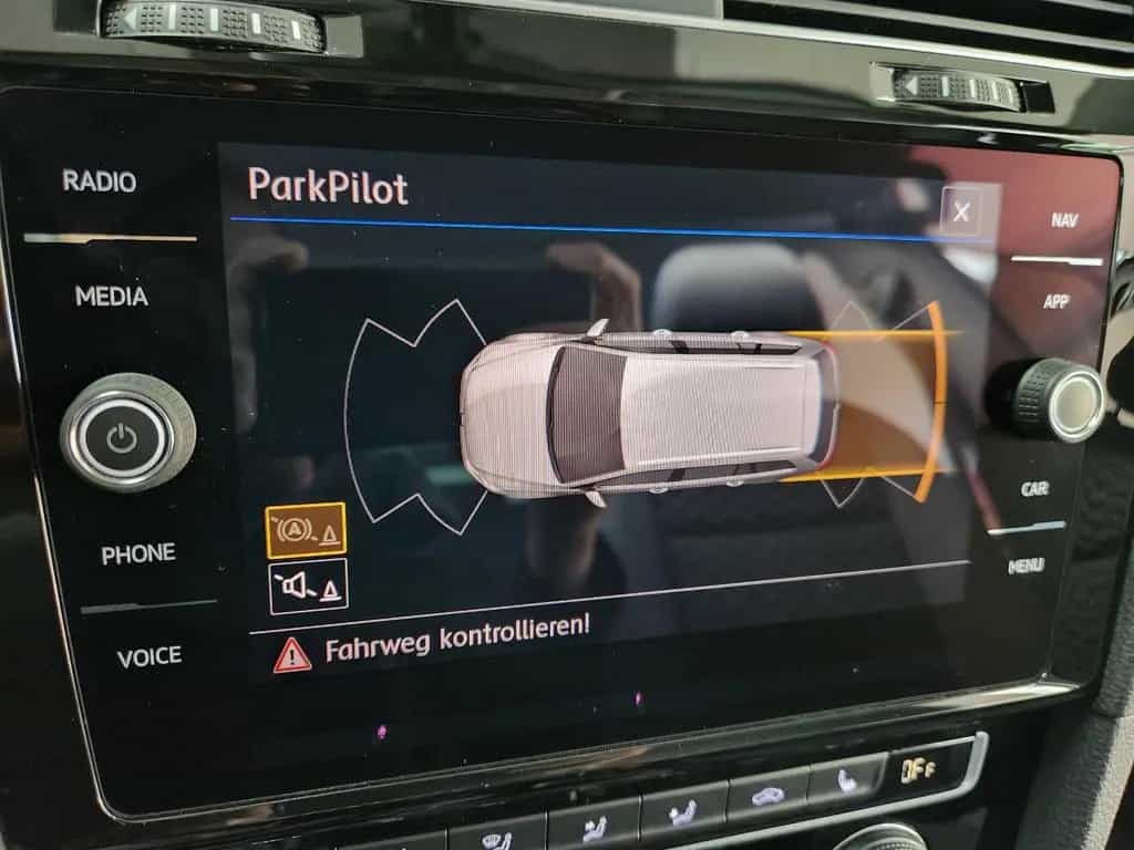 Volkswagen Golf Variant JOIN DSG ACC NAVI SHZ CarPlay M&S 04/2018-photo-22
