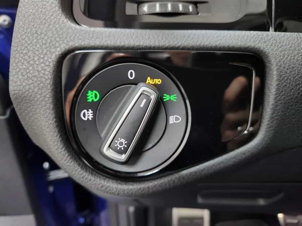 Volkswagen Golf Variant JOIN DSG ACC NAVI SHZ CarPlay M&S 04/2018-photo-24