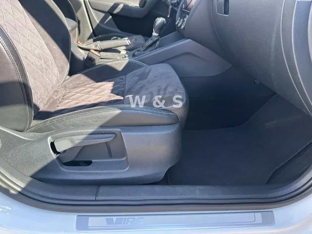 Skoda Octavia Combi RS*AHK*LED*APPLE-CAR* 09/2017-photo-11