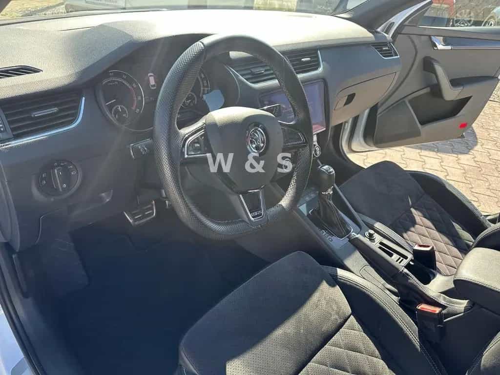 Skoda Octavia Combi RS*AHK*LED*APPLE-CAR* 09/2017-photo-13
