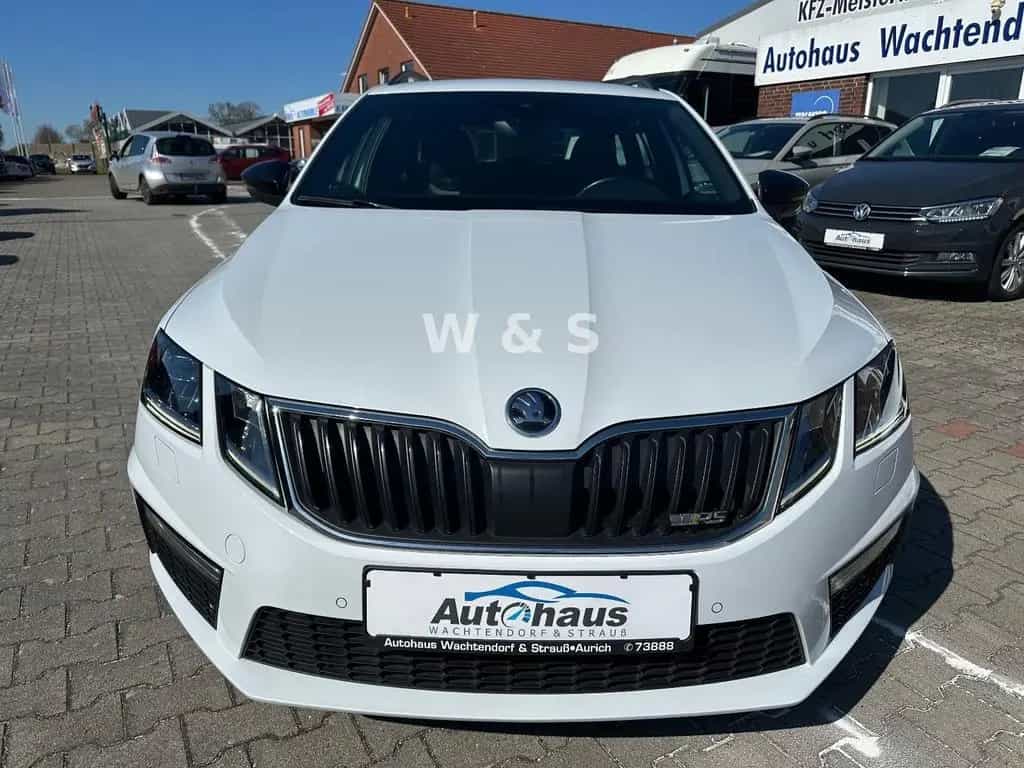 Skoda Octavia Combi RS*AHK*LED*APPLE-CAR* 09/2017-photo-4