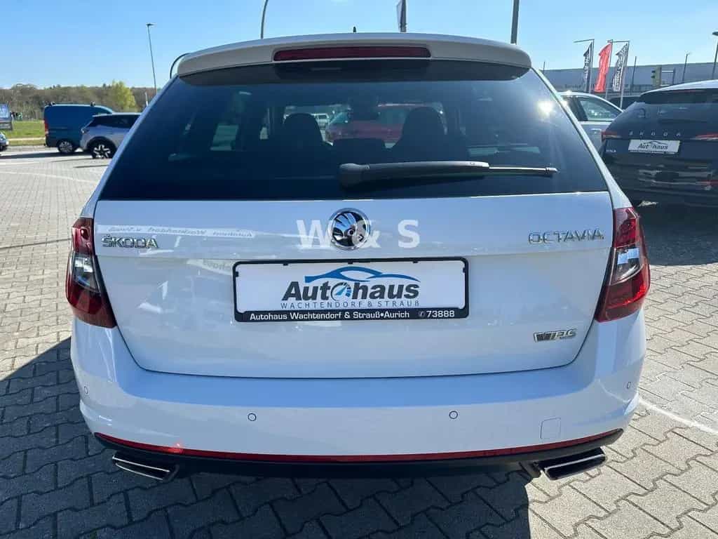 Skoda Octavia Combi RS*AHK*LED*APPLE-CAR* 09/2017-photo-5