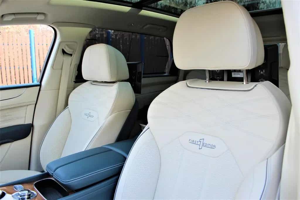 Bentley Bentayga 4.0 V8/ EWB / AZURE / FIRST EDITION / N 11/2022-photo-11