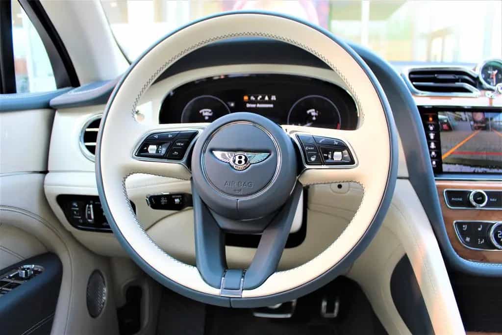 Bentley Bentayga 4.0 V8/ EWB / AZURE / FIRST EDITION / N 11/2022-photo-14