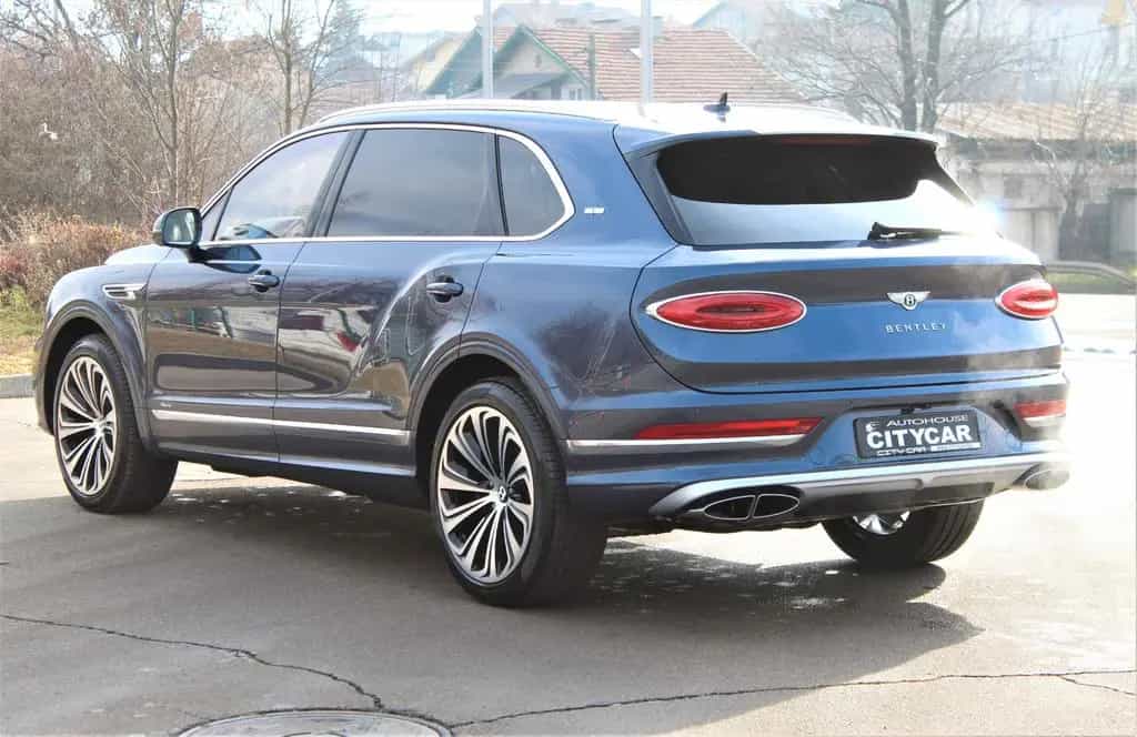 Bentley Bentayga 4.0 V8/ EWB / AZURE / FIRST EDITION / N 11/2022-photo-3