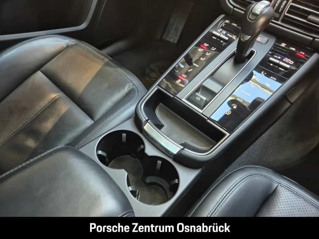 Porsche Macan Pano Luft 21-Zoll RS CarPlay Rückfahrkame 02/2023-photo-23