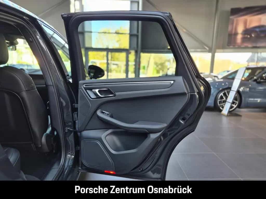 Porsche Macan Pano Luft 21-Zoll RS CarPlay Rückfahrkame 02/2023-photo-30