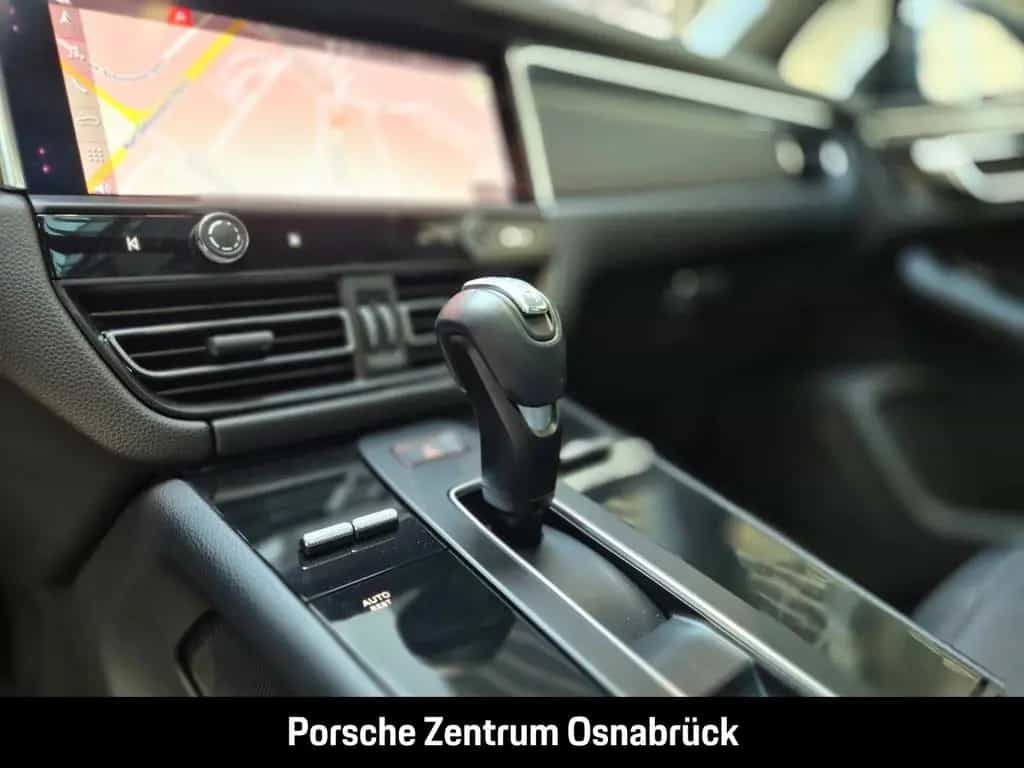 Porsche Macan Pano Luft 21-Zoll RS CarPlay Rückfahrkame 02/2023-photo-41