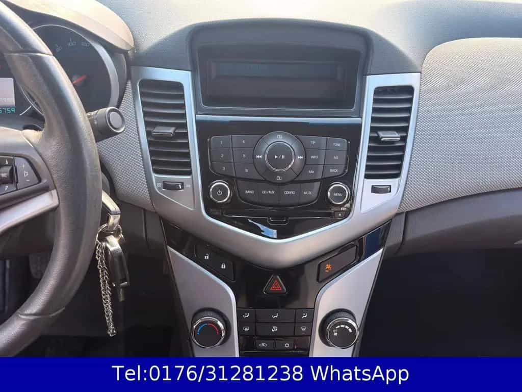 Chevrolet Cruze LS 1.6 !! Klima !! Tüv Nov.2027 !! 12/2010-photo-14