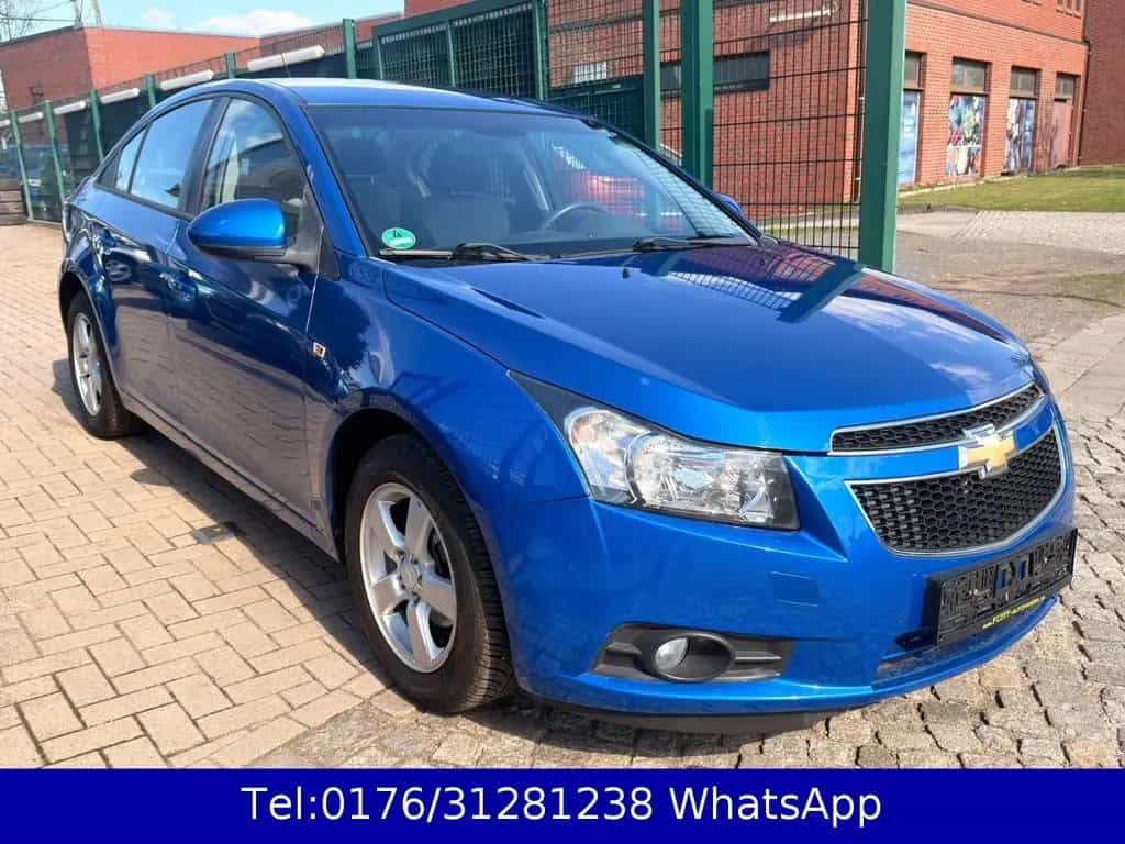 Chevrolet Cruze LS 1.6 !! Klima !! Tüv Nov.2027 !! 12/2010-photo-6