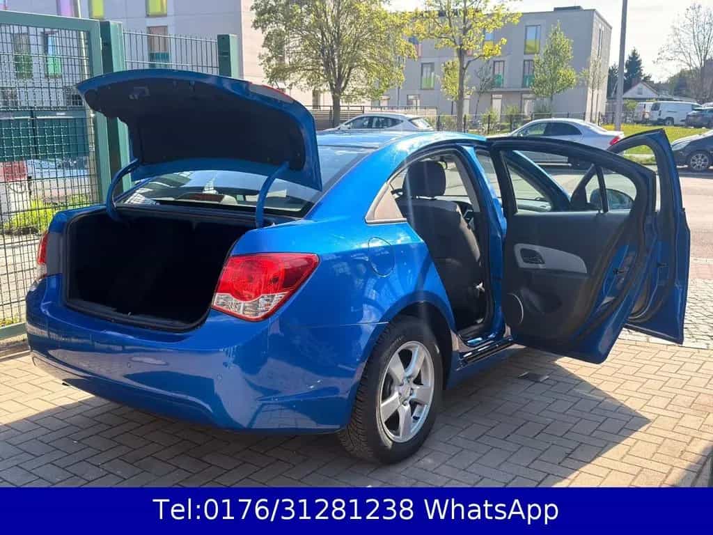 Chevrolet Cruze LS 1.6 !! Klima !! Tüv Nov.2027 !! 12/2010-photo-8