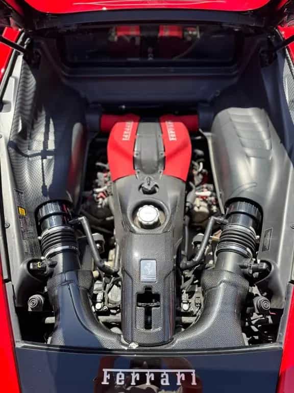 Ferrari F8 Tributo 04/2022-photo-11