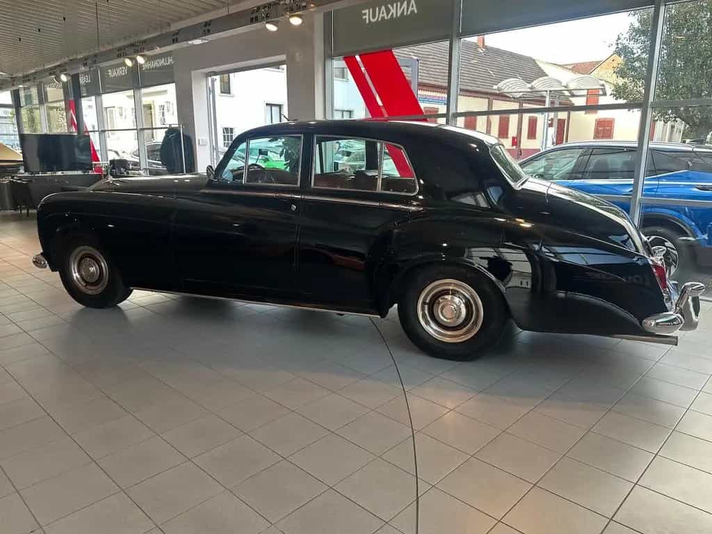 Rolls-Royce Silver Cloud III 6.2 |Schwarz-Rot|Classic Data 2 07/1965-photo-17
