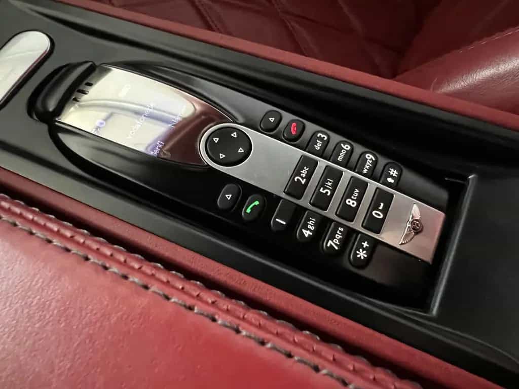 Bentley Continental GTC 6.0lSpeed Mulliner m.Serviceheft 07/2011-photo-18