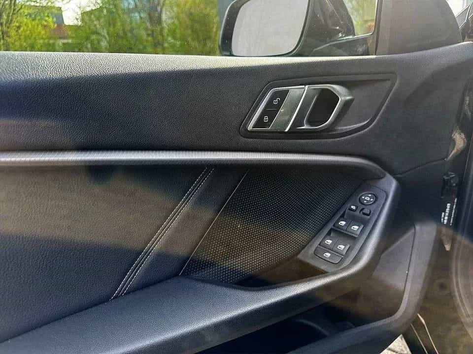 BMW 1 Limousine 118d Sport Line 07/2020-photo-9