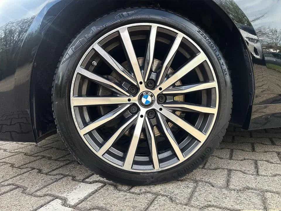 BMW 1 Limousine 118d Sport Line 07/2020-photo-2
