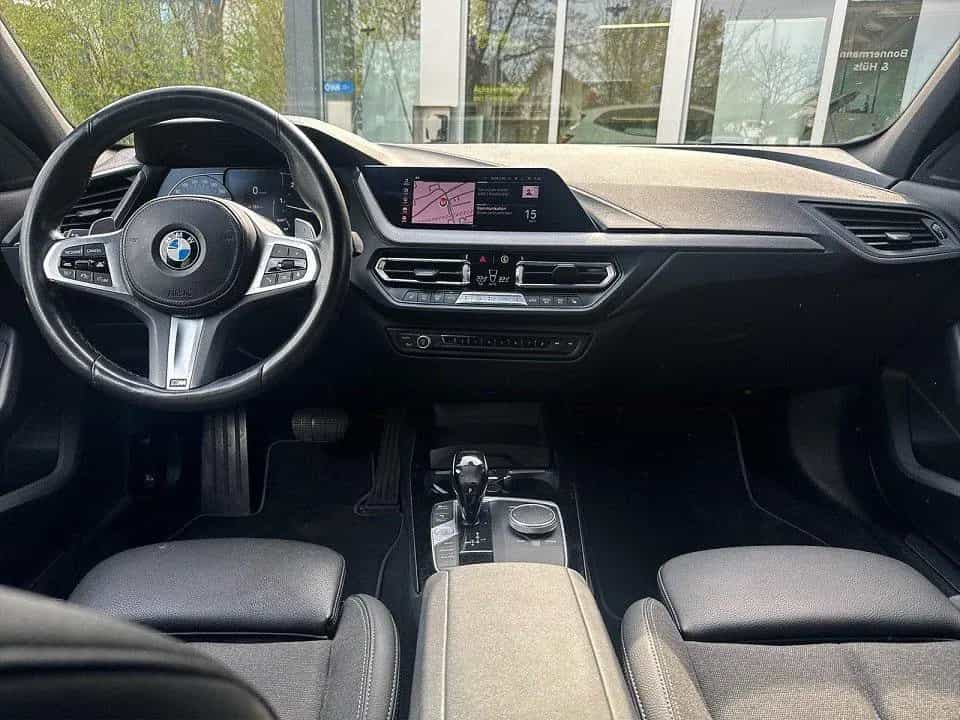BMW 1 Limousine 118d Sport Line 07/2020-photo-3