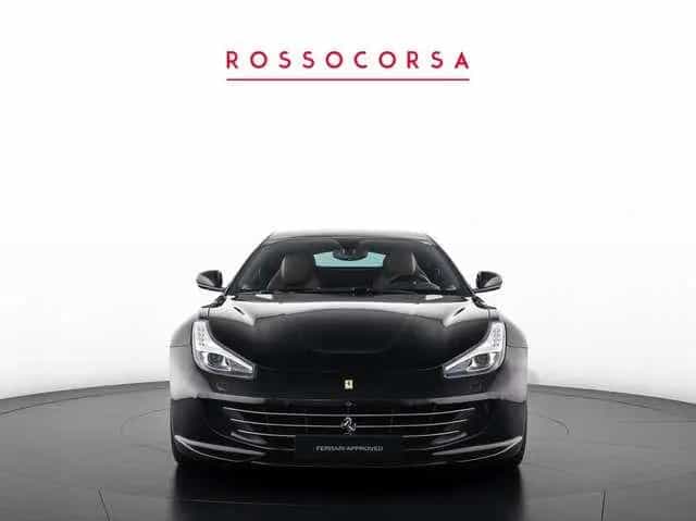 Ferrari GTC4 Lusso V12 12/2016-photo-1