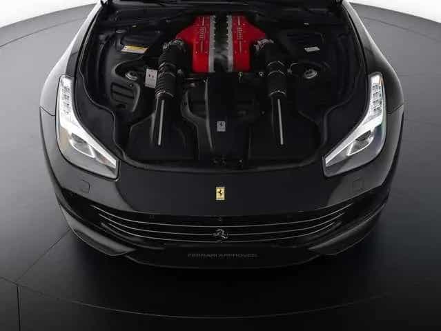 Ferrari GTC4 Lusso V12 12/2016-photo-13