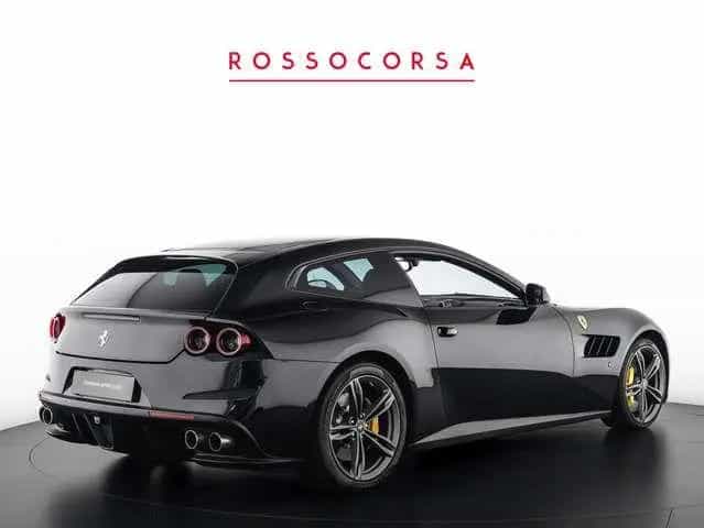 Ferrari GTC4 Lusso V12 12/2016-photo-3