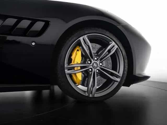 Ferrari GTC4 Lusso V12 12/2016-photo-5