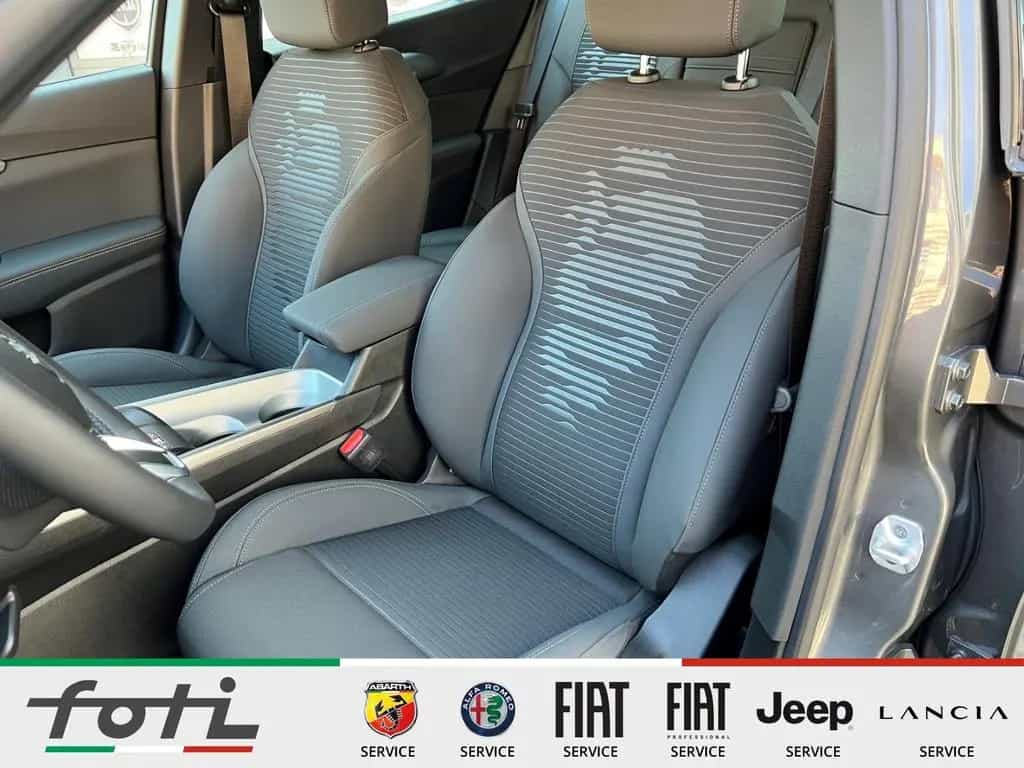 Alfa Romeo Tonale Sprint 1.5 160PS Automatik Navi Kamera 03/2026-photo-10