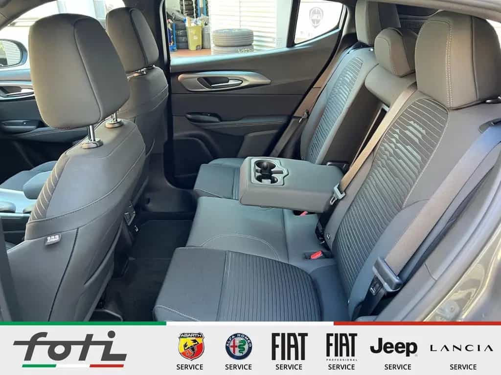 Alfa Romeo Tonale Sprint 1.5 160PS Automatik Navi Kamera 03/2026-photo-33