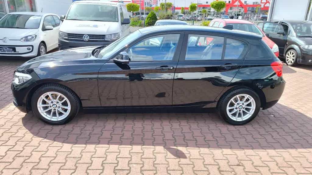 BMW 1 Series 118i Limousine 5-trg. Advantage 12/2017-photo-5