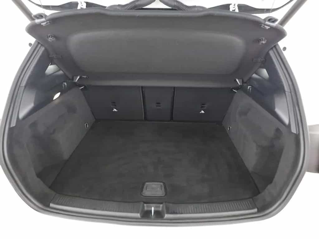 Mercedes-Benz B 200 AMG Night MBUX Pano Distronic Kamera LED 02/2019-photo-15