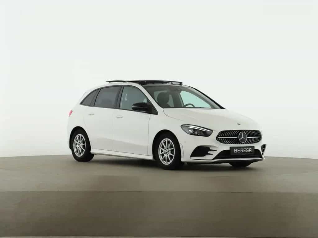 Mercedes-Benz B 200 AMG Night MBUX Pano Distronic Kamera LED 02/2019-photo-8