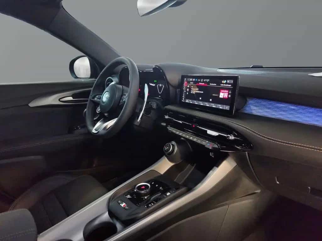 Alfa Romeo Tonale Veloce Ibrida 174PS Keyless 360°Kamera LE 02/2026-photo-11