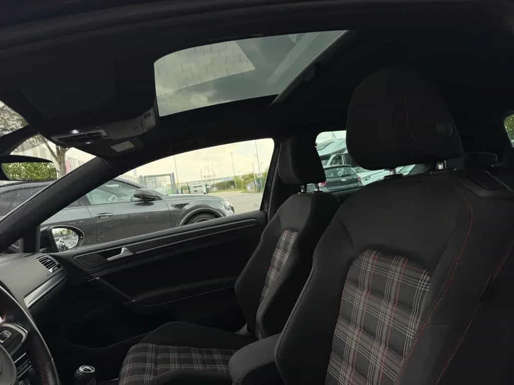 Volkswagen Golf VII Lim. GTI Performance*1.Hand*Panorama* 10/2017-photo-16