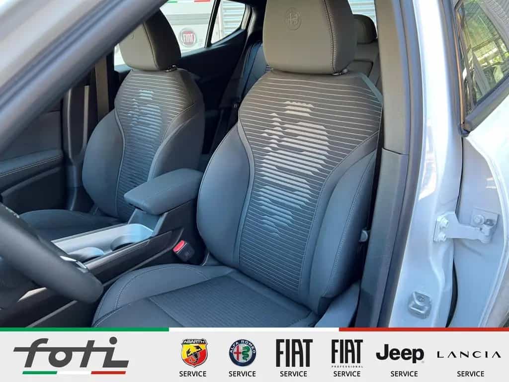 Alfa Romeo Tonale Sprint 1.5 160PS Automatik Navi Kamera 03/2026-photo-11