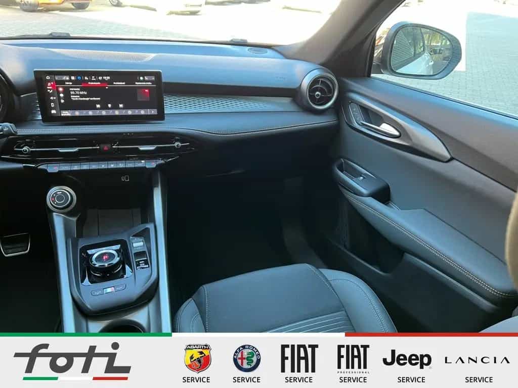 Alfa Romeo Tonale Sprint 1.5 160PS Automatik Navi Kamera 03/2026-photo-15