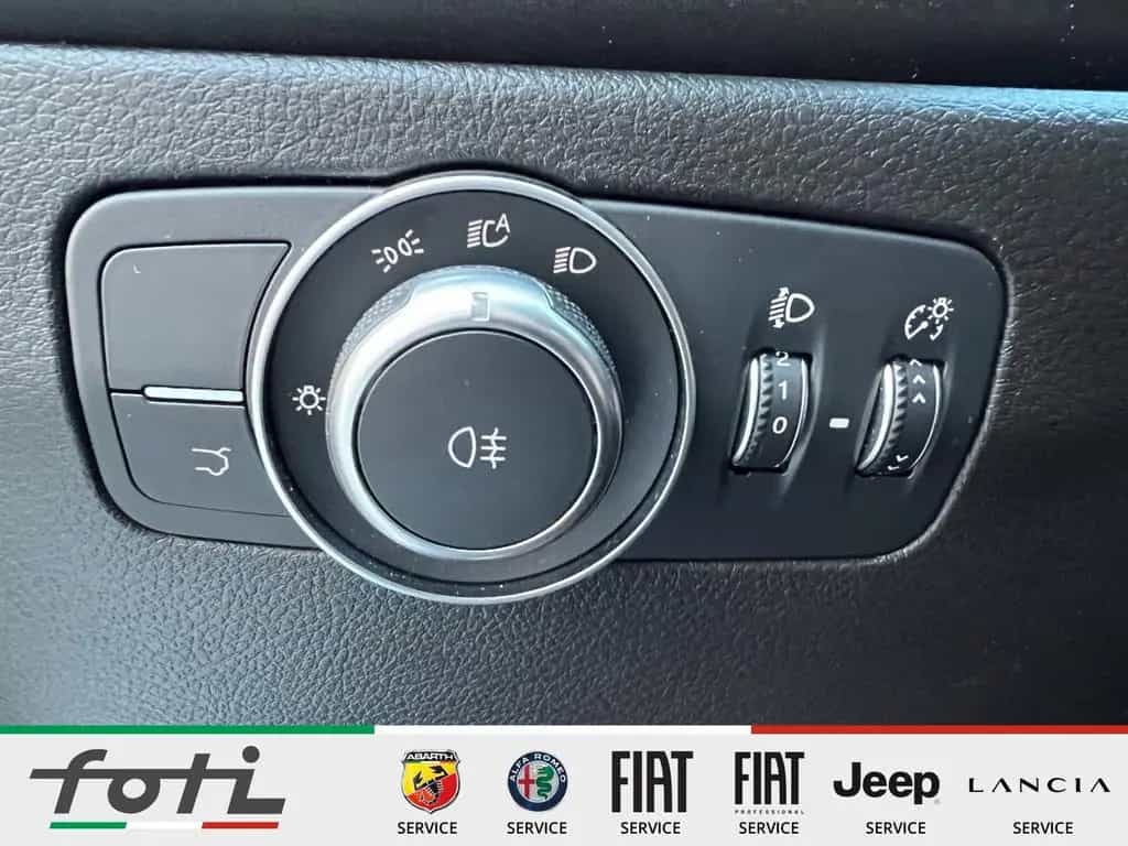 Alfa Romeo Tonale Sprint 1.5 160PS Automatik Navi Kamera 03/2026-photo-21