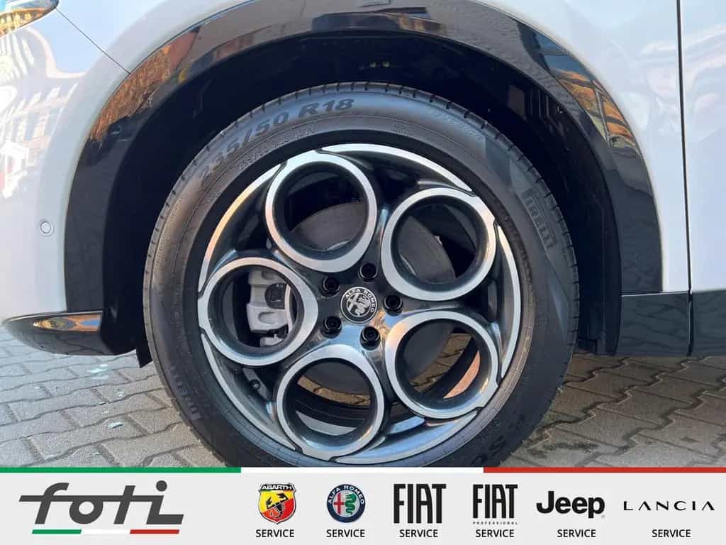 Alfa Romeo Tonale Sprint 1.5 160PS Automatik Navi Kamera 03/2026-photo-4