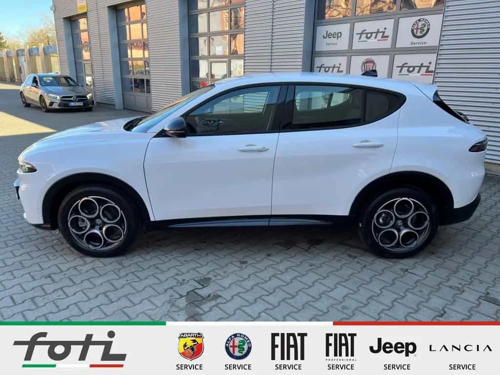 Alfa Romeo Tonale Sprint 1.5 160PS Automatik Navi Kamera 03/2026-photo-5