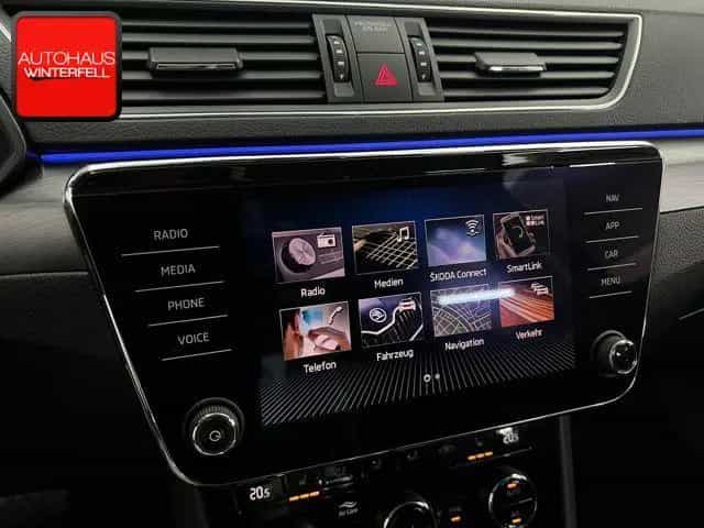 Skoda Superb Combi 1.5 TSI Style XENON+MEMO+CANTON+ 07/2019-photo-24